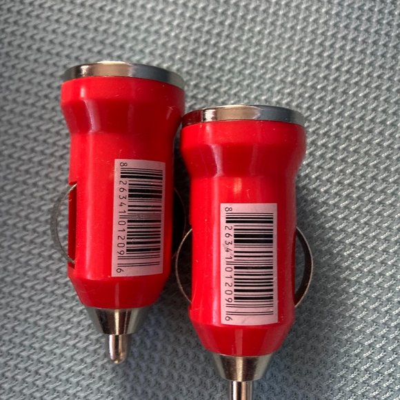 Pair of red Tech & Go USB chargers - Picture 1 of 4